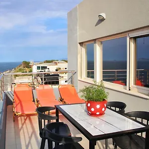 Maxim Apartment